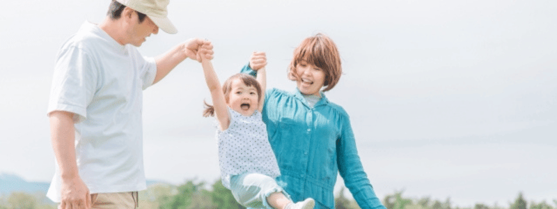 楽しそうな3人家族