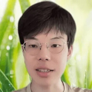 大学に通いながら案件を獲得した鈴木さん