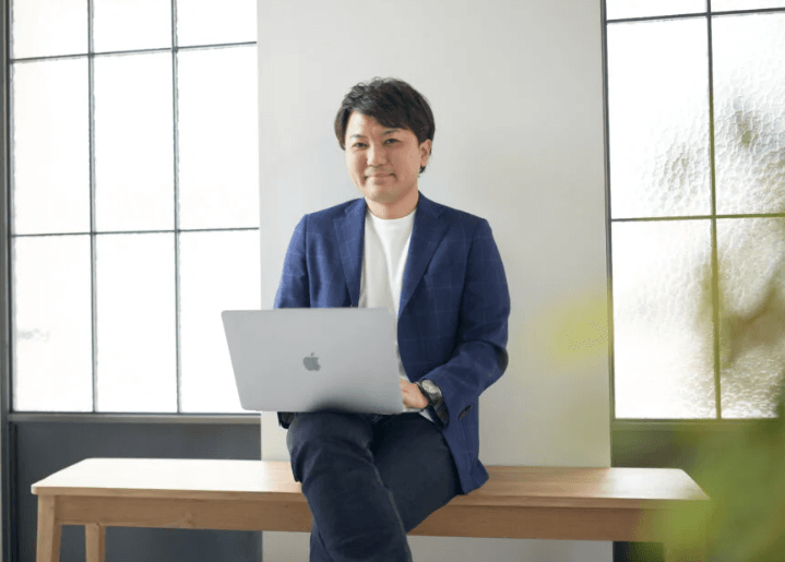 独立後、フリーランスWebマーケターの道を選んだ鈴木晋介氏。月収500万円を達成する道のりはどのようなものだったのでしょうか？