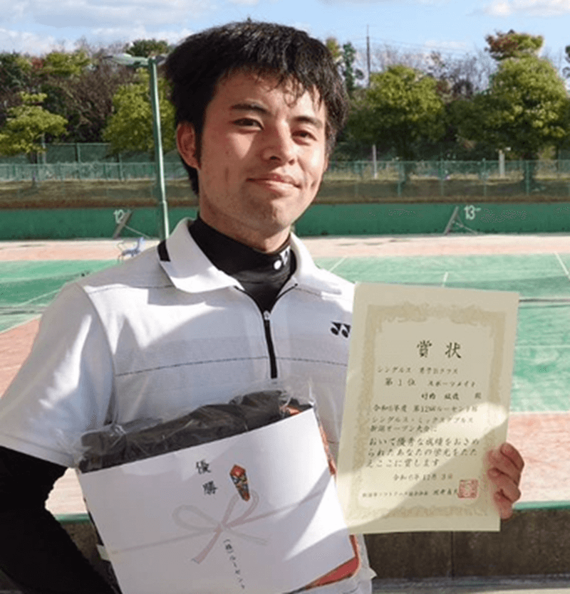 卒業生の竹内さん